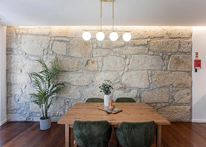 Wonderful 2br Duplex Near River By Lovelystay Διαμέρισμα