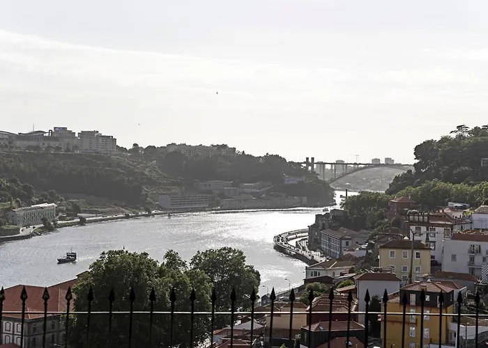 Appartement Wonderful 2br Duplex Near River By Lovelystay