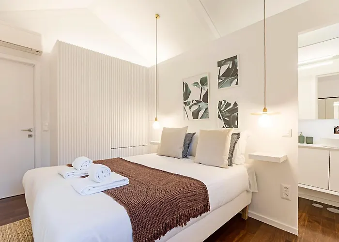 Wonderful 2br Duplex Near River By Lovelystay Porto